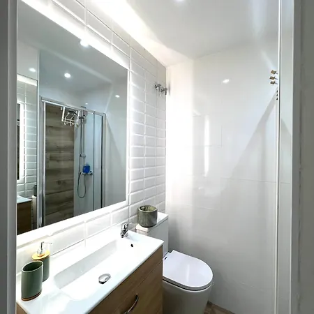 Urban Apartment *